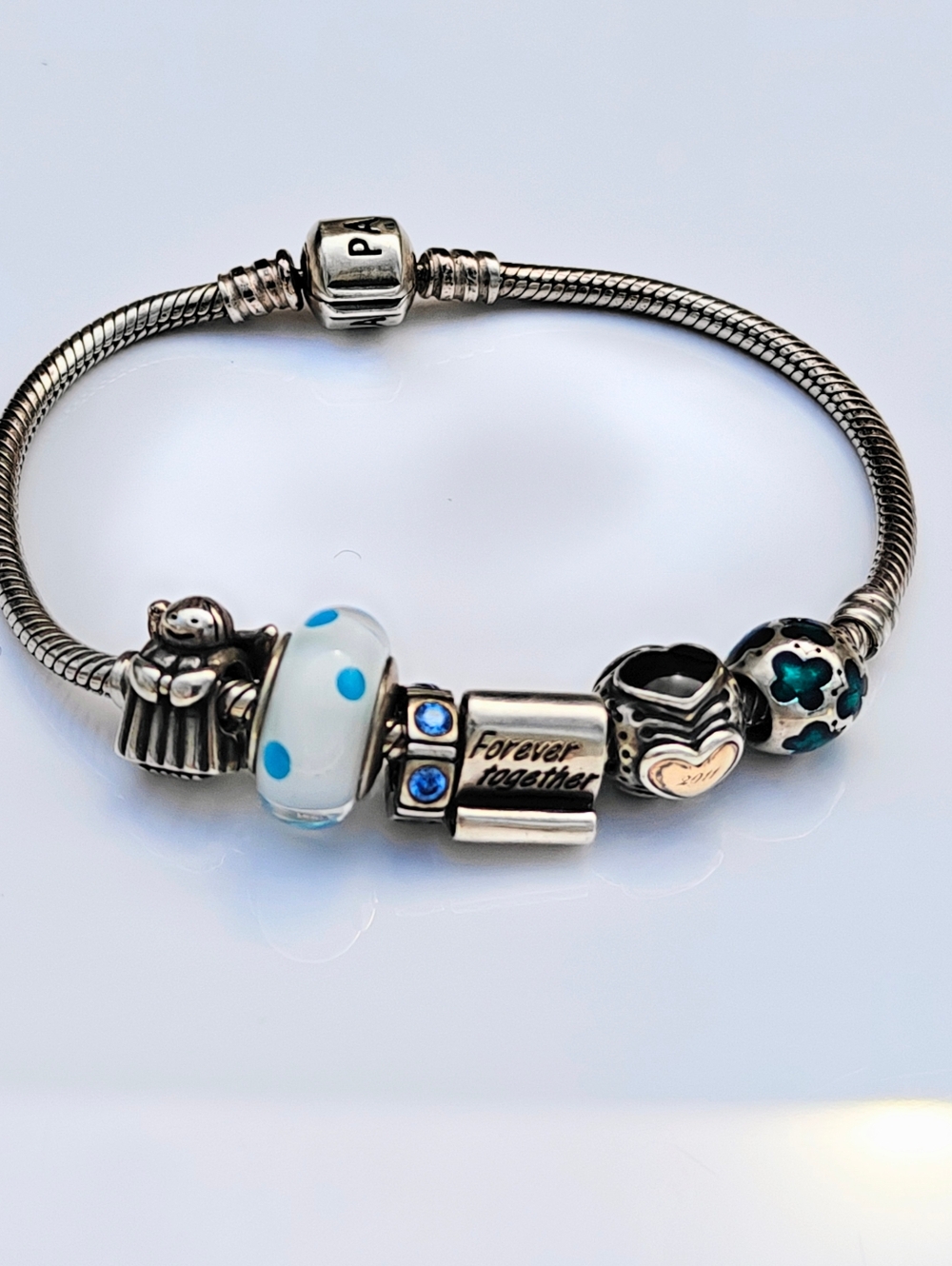 PANDORA BRACELET BUNDLE W/ DISCOUNTED CHARMS
